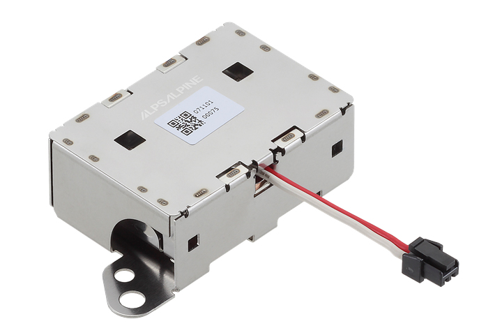 アルプスアルパインの「ハプティック リアクタ Heavy Type」。小型ながら、強い振動を発生させることができる。