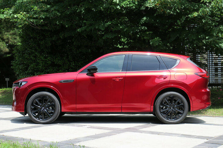 「CX-60」のボディーサイズは全長×全幅×全高＝4740×1890×1685mm。国内の多くのユーザーにとっては、これがギリギリのサイズ感だろう。