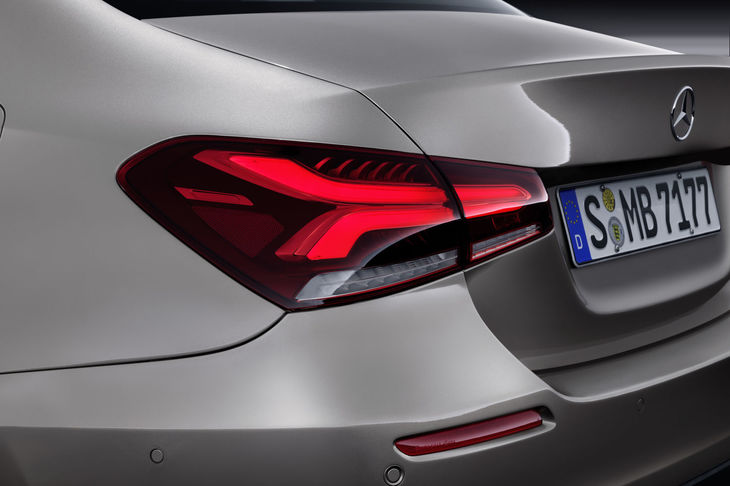 メルセデス・ベンツAクラス セダン（エクステリア）