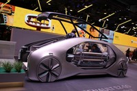 ルノーのコンセプトカー「EZ-GO」。2018年3月のジュネーブショーにて。