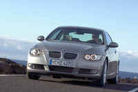「BMW3シリーズ」、ナビやトランスミッションをリニューアル