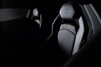 「ミウラ」の50周年を記念した特別な「ランボルギーニ・アヴェンタドール」登場の画像