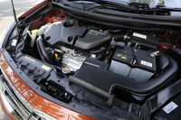 日産製の2.5リッター直4ユニット。9.6の圧縮比や170psの最高出力などは、「日産エクストレイル」に積まれるQR25DE型と変わらない。
