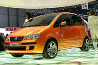 TOP写真は、フィアット「ジンゴ」。下は「イデア」