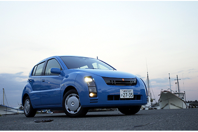 【スペック】全長×全幅×全高＝3695×1675×1535mm/ホイールベース＝2370mm/車重＝1265kg/駆動方式＝FF/1.3リッター直4DOHC16バルブ（87ps/6000rpm、12.3kgm/4400rpm）/車両本体価格＝126.0万円（テスト車=131.1万円）