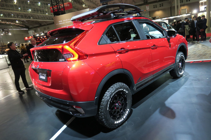 三菱エクリプス クロス 週末探検家仕様