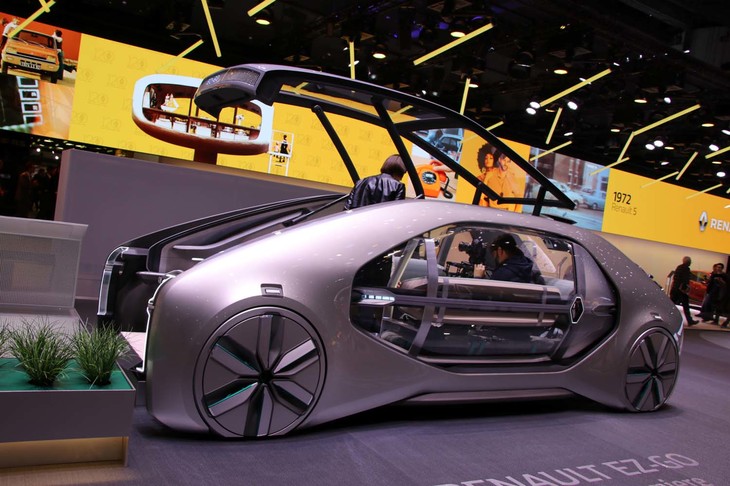 ルノーのコンセプトカー「EZ-GO」。2018年3月のジュネーブショーにて。
