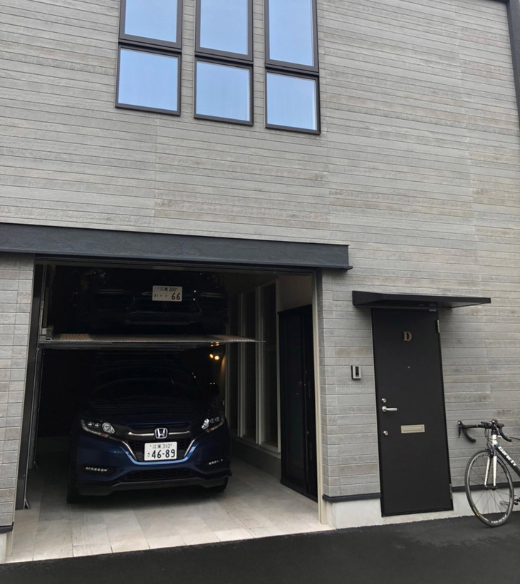 テクニカル東新ではビルトインガレージ内にホームパーク24を設置した東京ショールーム（東京都江戸川区西小岩3-26-7インセル西小岩D号室 完全予約制）を用意。現地では実物の動作確認や装置の仕様が検討できる。詳しくは問い合わせ先まで。