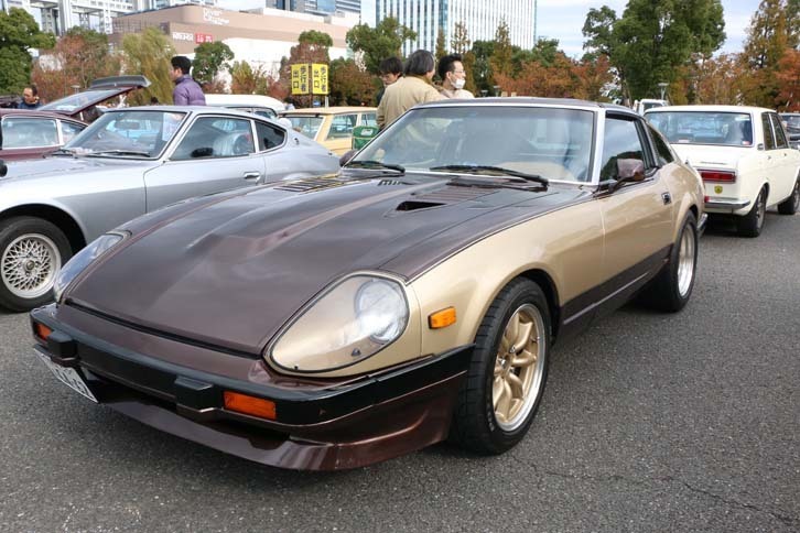 2代目「日産フェアレディZ」の輸出仕様「280ZX」。特徴的な2トーンであるマンハッタンカラーがまぶしい。