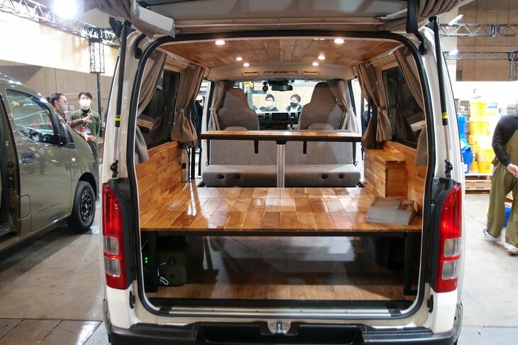 GORDON MILLER GMLVAN V-01