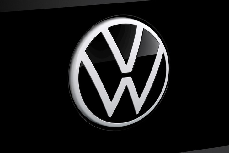 ID.3（新デザインのフォルクスワーゲンエンブレム）