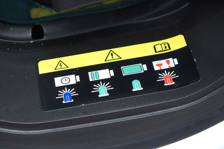 フィアット500e（充電口）