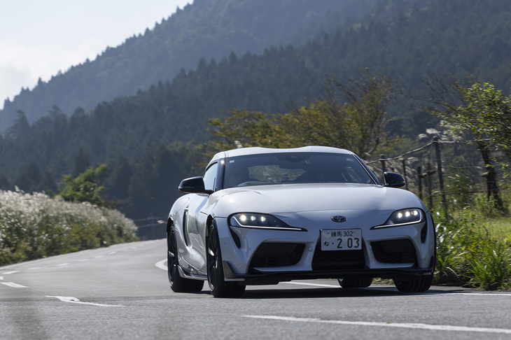 シャシーセッティングの変更に合わせてアクティブデフと電動パワーステアリングの制御の最適化を図っている。