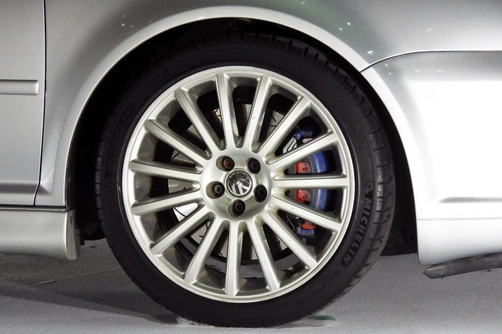 フォルクスワーゲン・ゴルフR32（2004年）