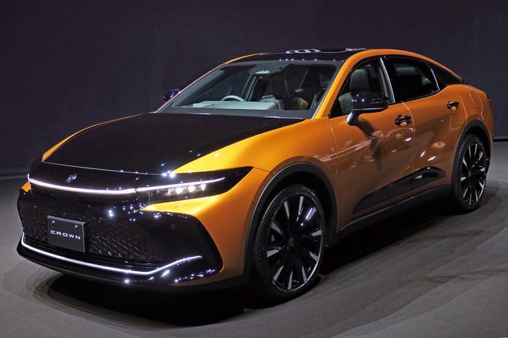 トヨタ・クラウン クロスオーバー（エクステリア）