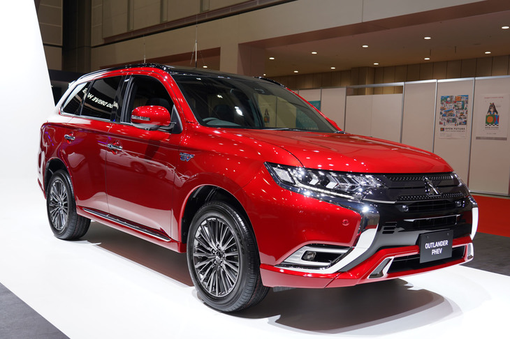 三菱アウトランダーPHEV