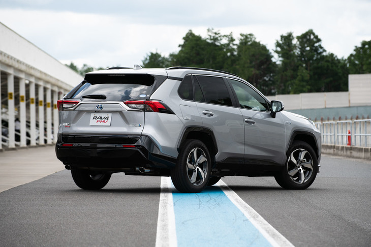 トヨタRAV4 PHV Gプロトタイプ