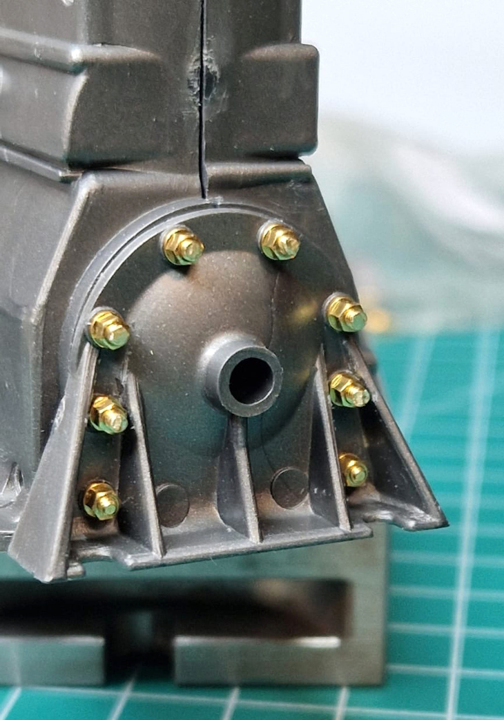 シリンダーブロックの一部。