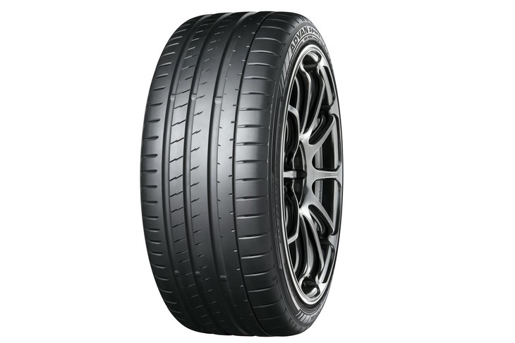 ヨコハマ・アドバン スポーツV107