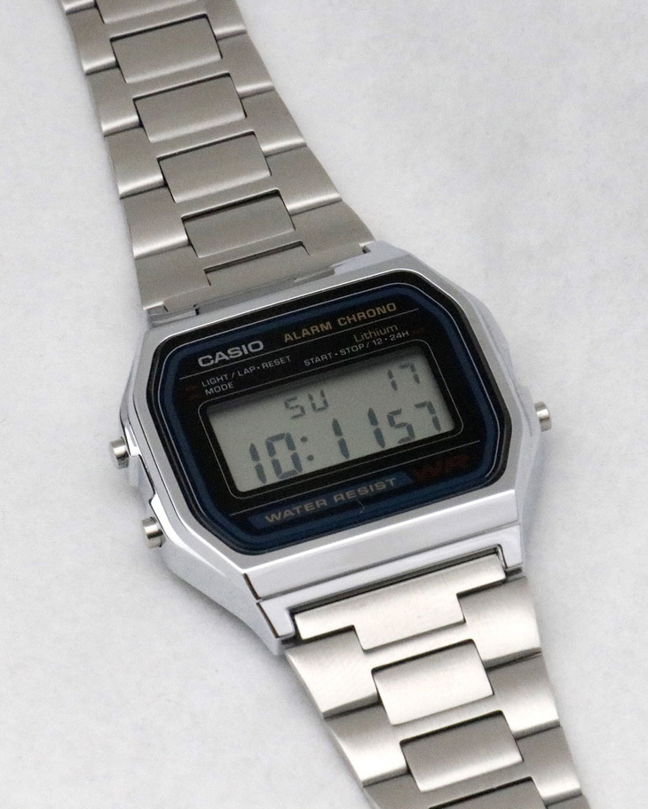 カシオのスタンダードウオッチは、その1980年代風デザインが欧州ユーザーのハートをつかんだ。