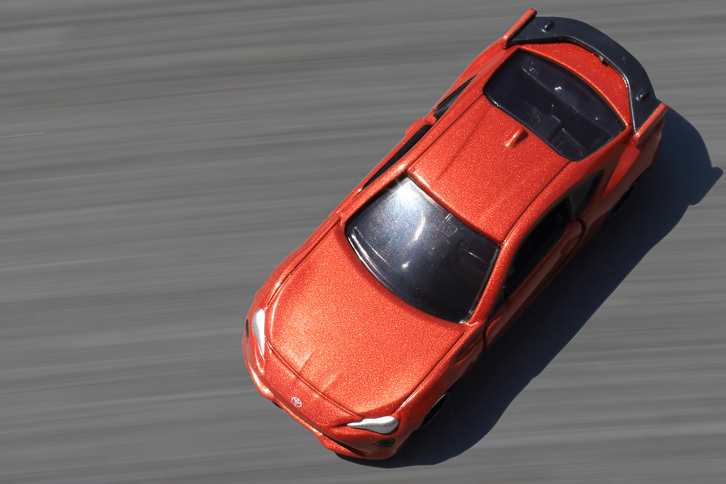 エンジンの改良に加え、MT仕様では最終減速比を4.1から4.3に変更。加速性能を向上させている。（写真＝荒川正幸）