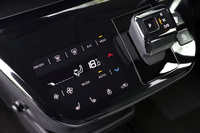 三菱が新型軽EV「eKクロスEV」を発表　航続距離180kmの新しい電動コミューターの画像