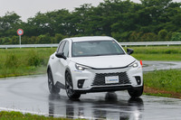 225/55R18サイズの「eプライマシー」を装着した「レクサスLBX」ではシャープなハンドリングと低ロードノイズを実感することができた。