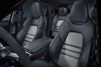 「ポルシェ・カイエン」の派生モデル「カイエン クーペ」登場の画像