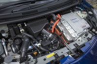 発電用エンジンとモーターからなるパワーユニットのスペックは、ノーマルの「日産ノートe-POWER」と変わらない。