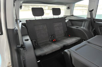 サードシートは2脚。折り畳み収納することができる。