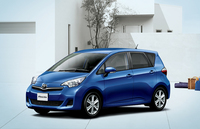 「トヨタ・ラクティスG」
    