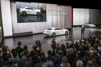 「メルセデス・ベンツSクラス クーペ」（写真＝ダイムラー）