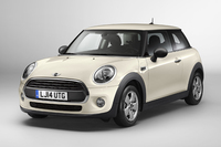 「MINI ONE」（写真は欧州仕様車）
    