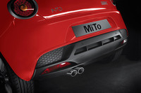 アルファ・ミトにスポーティーな装いの限定車の画像