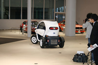 コンセプトカーだが実走が可能。機敏な動きを見せていた。