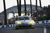 
	GTクラスは、デイル・ホワイトのポルシェGT3が優勝。チョロQレーシングチーム（黒澤治樹、西澤和之、織戸学組／写真）は、初参戦ながらクラス2位でレースを終えた。
	 