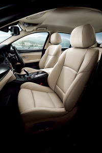 BMW 5シリーズに160台限定の特別仕様車の画像