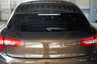 通常時で465リッターと、ステーションワゴンに匹敵する荷室容量が確保されている。（写真をクリックするとシートアレンジを見ることができます）