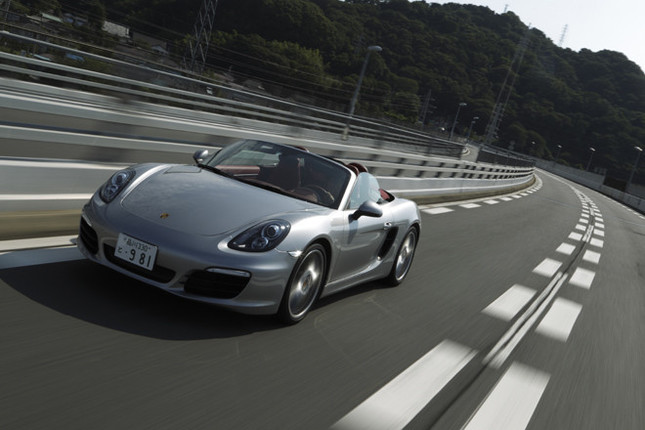 【スペック】全長×全幅×全高＝4374×1801×1281mm／ホイールベース＝2475mm／車重＝1320kg／駆動方式＝MR／3.4リッター水平対向6DOHC24バルブ（315ps/6700rpm、36.7kgm/4500-5800rpm）／価格＝727万円（テスト車＝1139万6000円）