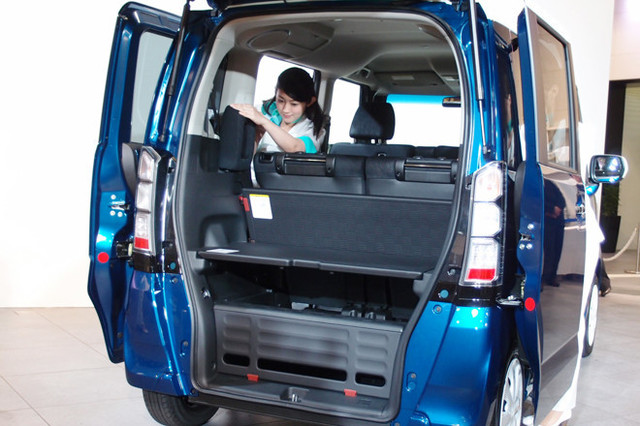 ホンダN-BOXカスタムG・ターボパッケージ⭐️車検2年付き⭐️綺麗‼️ ホンダN-BOXカスタムG・ターボパッケージ⭐️車検2年付き⭐️綺麗