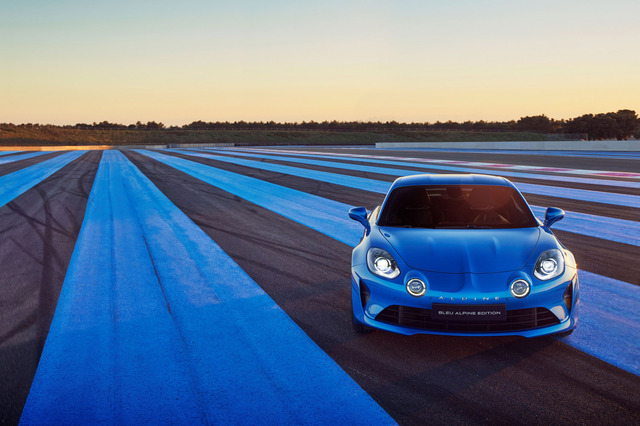 イタルデザイン−ジウジアーロ40周年で、「お宝モデル」展示