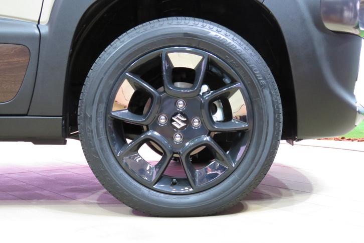 スズキ・クロスビー アウトドア アドベンチャー（ホイール）