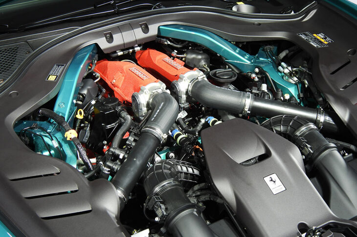 フェラーリ・アマルフィ スパイダー（3.9リッターV8エンジン）