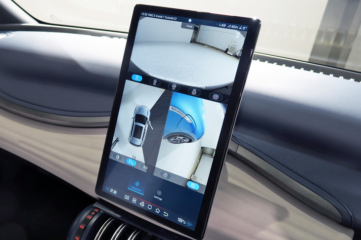 BYDアットスリー（センターモニター）