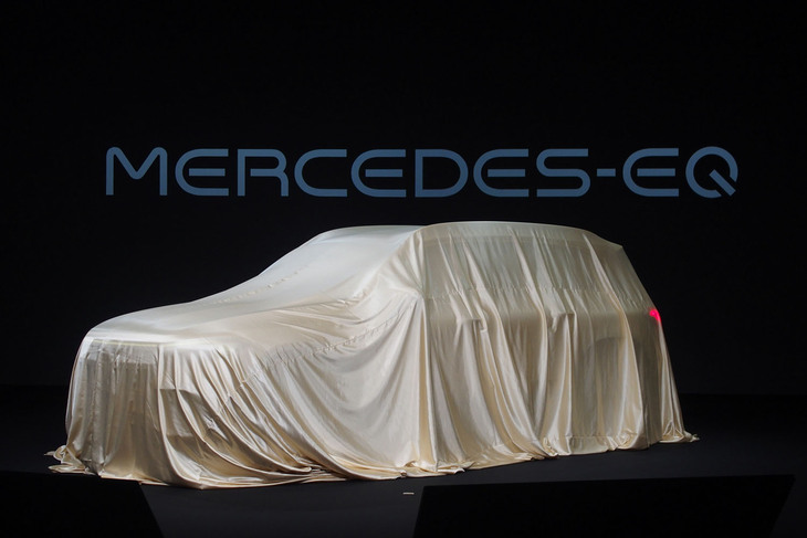 「メルセデス・ベンツEQB」の発表イベントが行われた会場の様子。