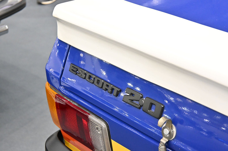 フォード・エスコートRS2000（1980年）／ミュートス プレステージ