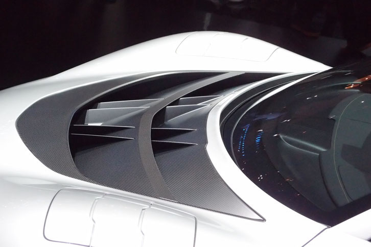 メルセデスAMGプロジェクトONE（ボンネットのエアダクト）