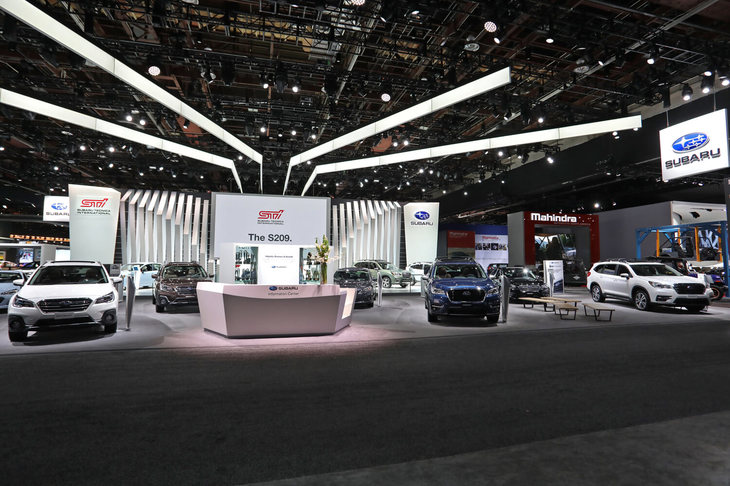 スバルブースの様子。