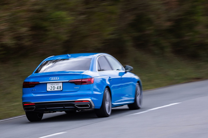 今回の試乗では高速道路をメインに山岳路まで足を延ばし、合計305.2kmを走行。燃費値は満タン法で12.1km/リッターを記録した。