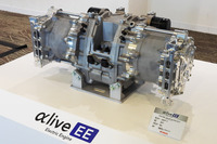 会場にはヤマハが開発を進める電動パワーユニット「alive EE」なども展示されていた。